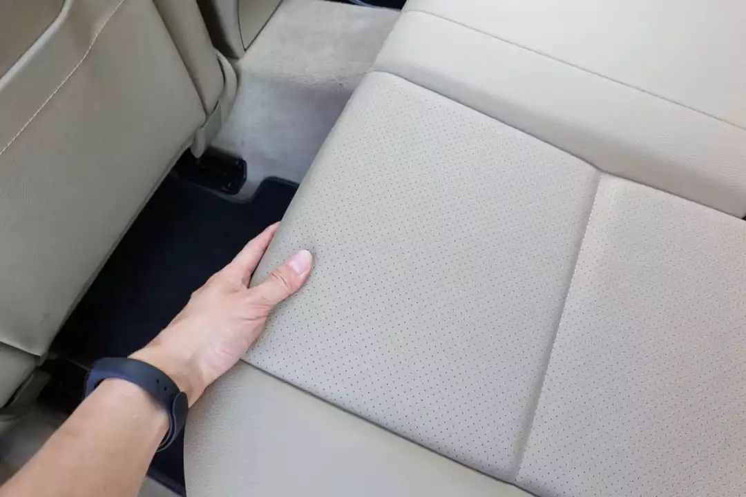 14万买奔驰C，6年只跑2万公里，收藏级