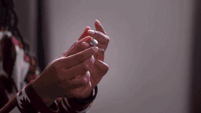 结婚19年换14枚鸽子蛋，总价值近8000万，这个女人被老公宠上天！