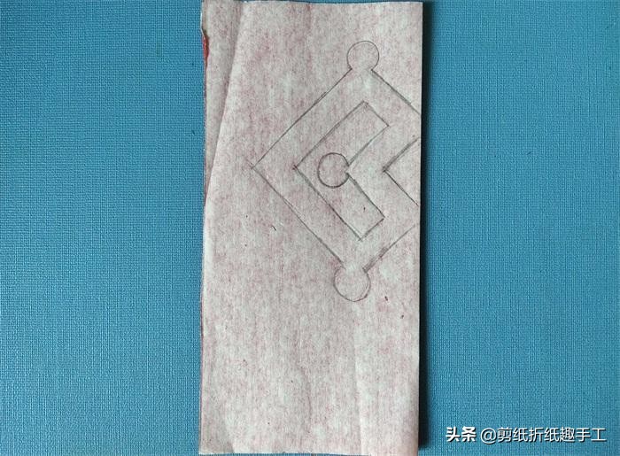 福字灯笼剪纸教程简单好看,剪纸春字灯笼剪法