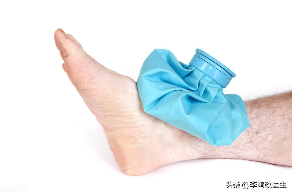男子脚痛,男子脚扭伤疼痛难忍