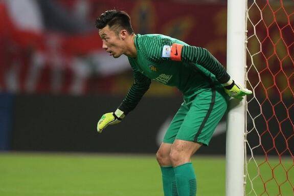 天海门将张鹭做出扑救,国门张鹭最新消息