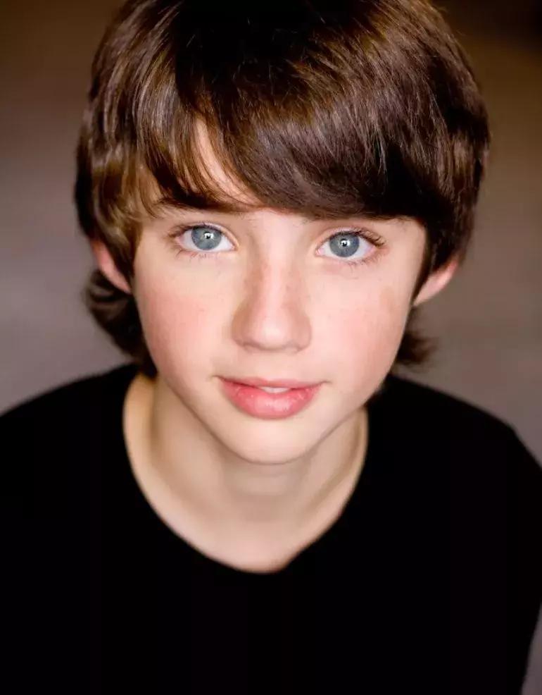 长得漂亮就是娘娘腔？现在的弟弟个顶个真材实料