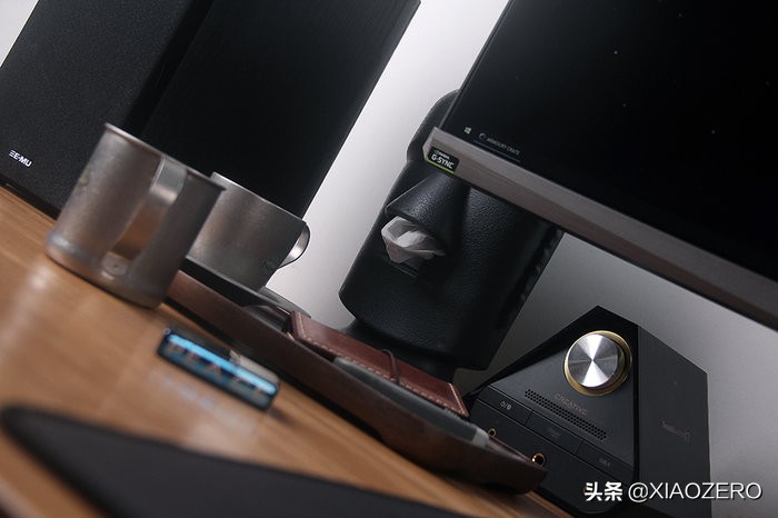 没有什么桌面几点零,折腾不止的电脑桌面好物分享