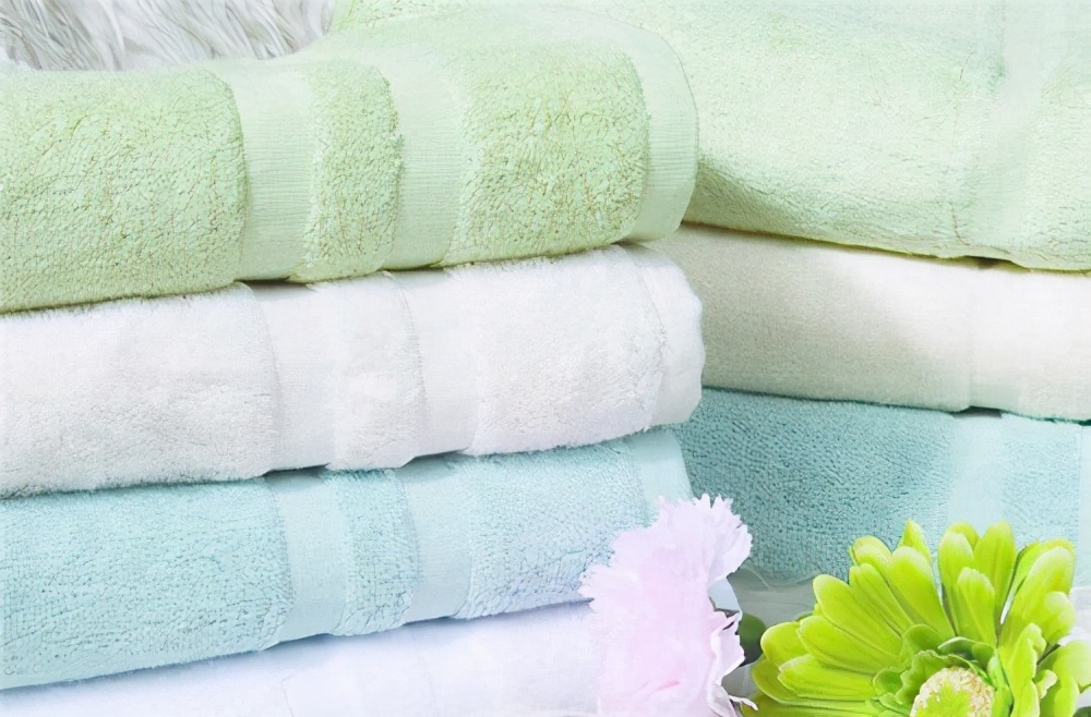 毛巾脏了怎么清洗最有效,毛巾脏了又脏又硬怎么洗干净