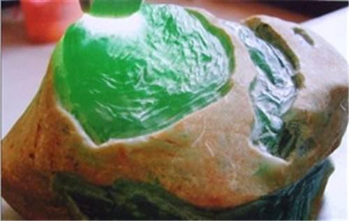 翡翠宝石怎样来鉴定,鉴定翡翠真假的方法