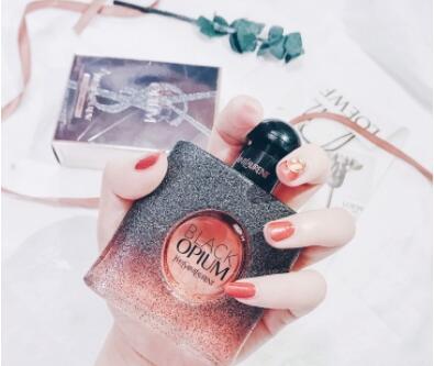 女生一定要拥有的香水,女生必须拥有的5款香水