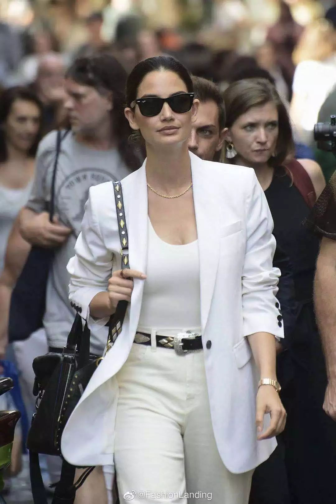 一米五小粗腿,158腿粗矮个子t台走秀穿什么