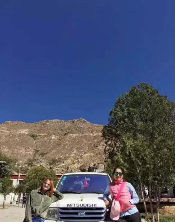 这个女孩独自，走遍韩国、斯里兰卡等数十个国家，却备受质疑