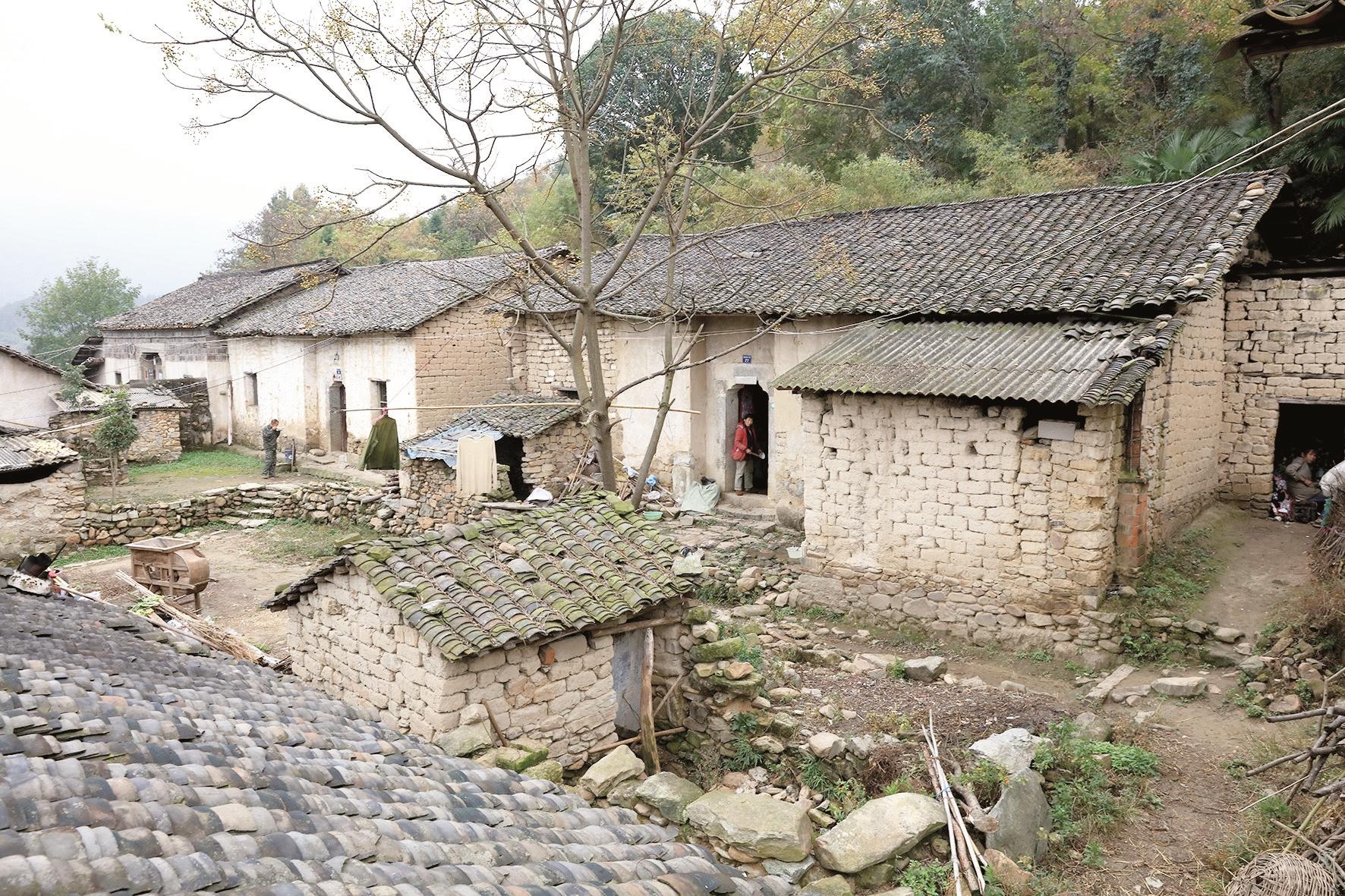 凝聚磅礴力量决胜全面小康,凝心聚力建小康