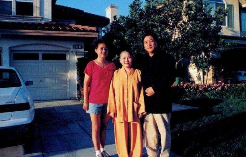 李娜为什么退出歌坛,唱青藏高原的李娜的现状