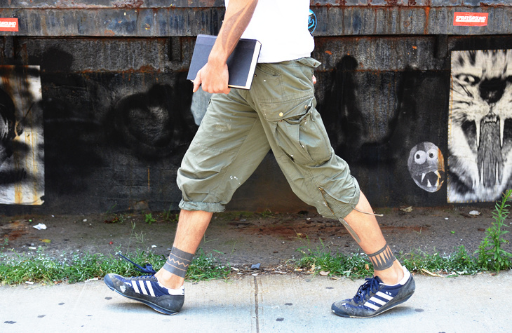 穿短裤阳光帅气男生,小学生男生夏天穿的短裤