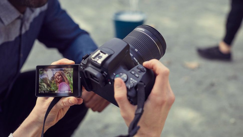 佳能入门级单反相机评价最好,入门级的单反相机推荐哪款比较好