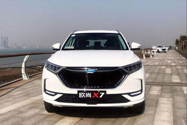 博越好还是欧尚x7好,长安欧尚x70a对比路虎