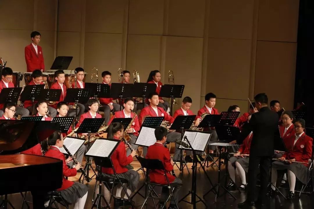 “在红岭中学就读是一种怎样的体验?”