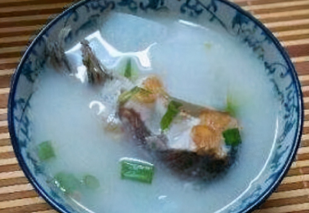 顺德鱼汤的家常做法,鳀鱼汤怎么做好吃