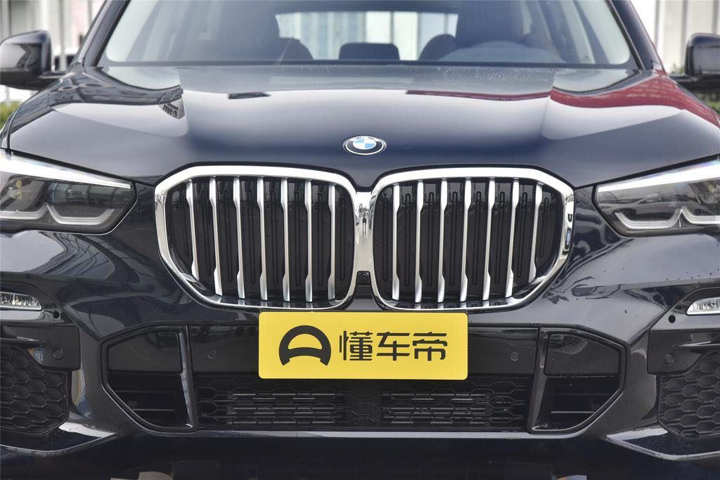 宝马x5m雷霆版2021款油耗,宝马x5油耗2.0t一公里是多少