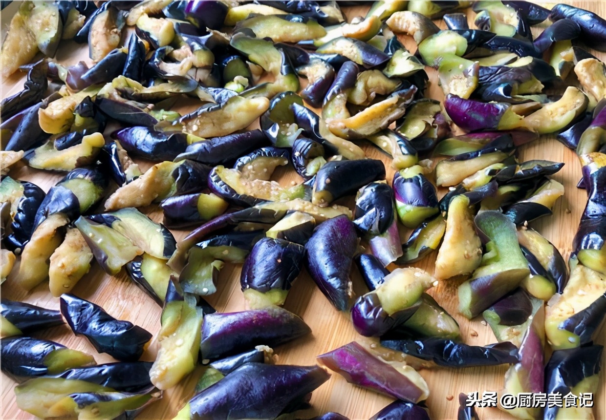 茄子怎么做保存时间长还好吃,茄子怎么做好吃还能存放久一点