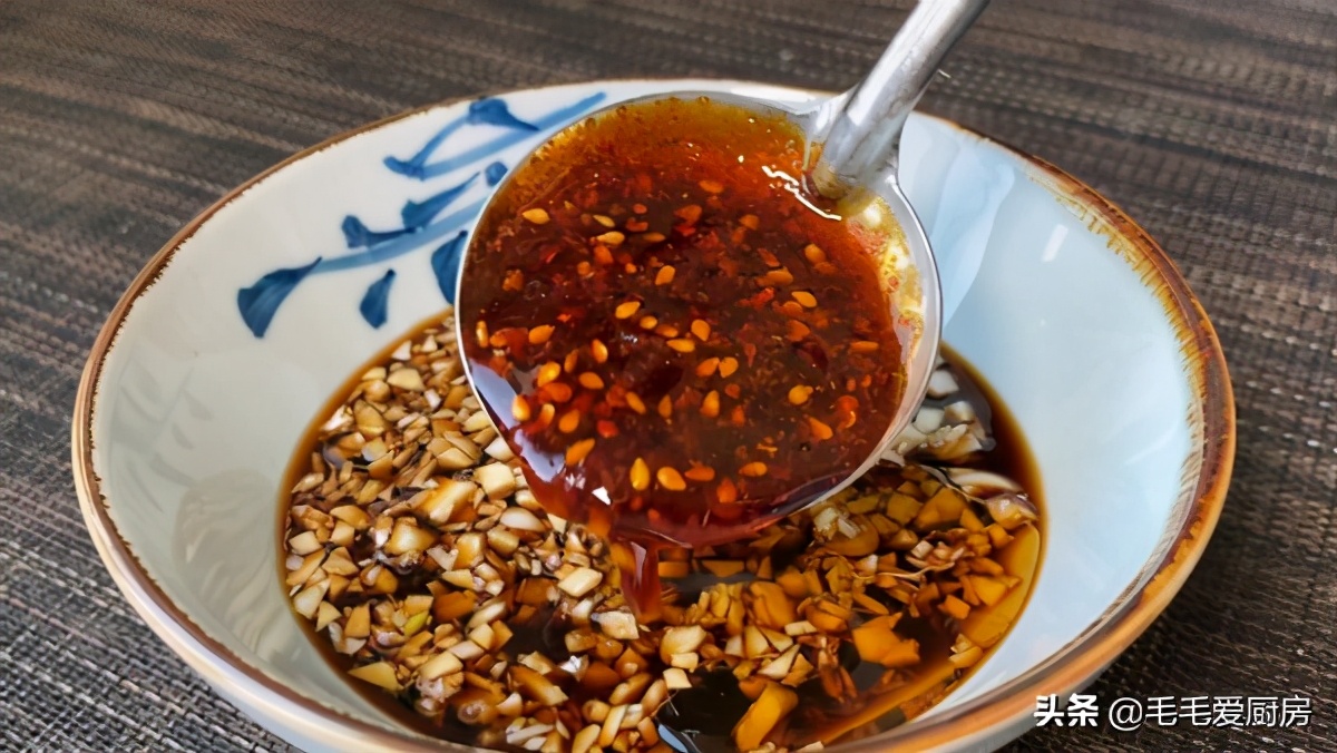 猪皮冻不去掉肥肉直接做可以吗,猪皮冻不放凝胶能做吗