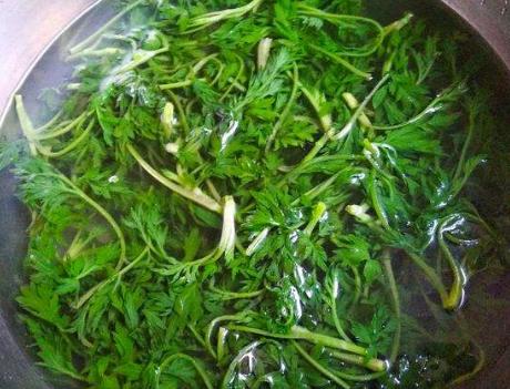 做青团的最简单方法,青团如何做才脆绿色