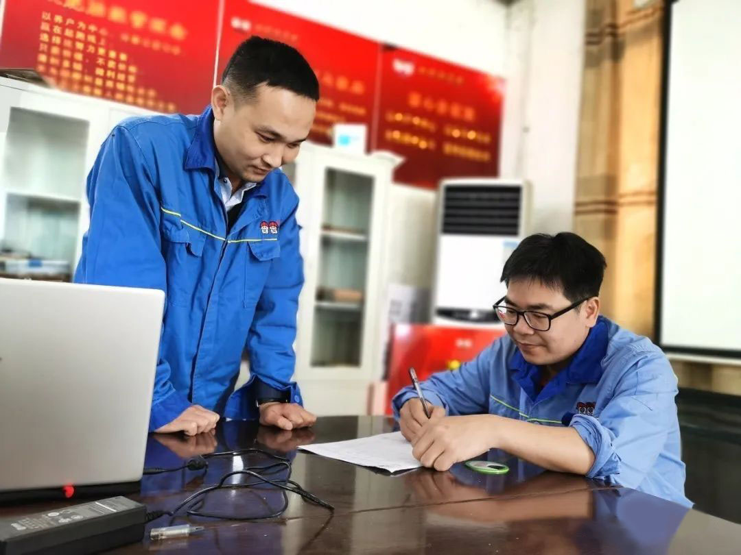 现在养合同猪还能挣到钱吗,养合同猪的模式