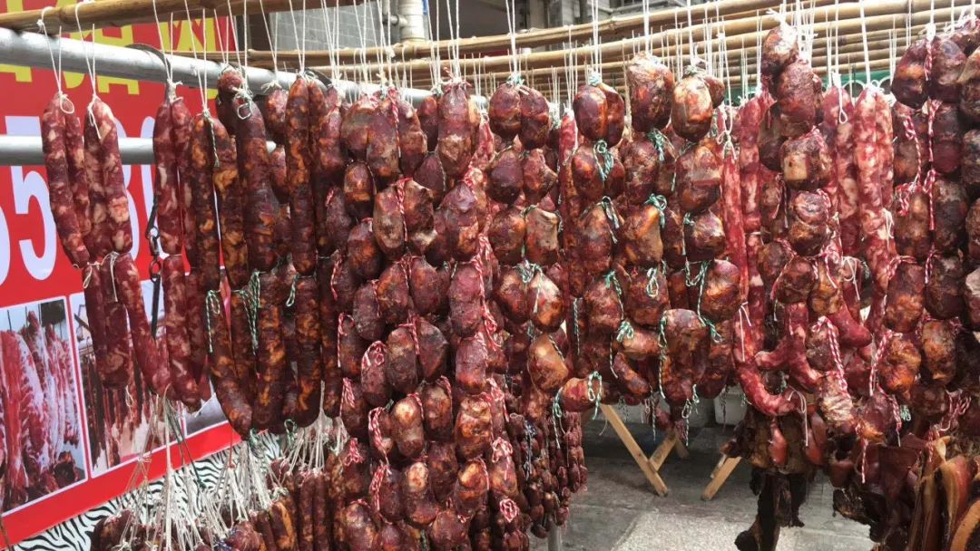 CBD里的Chloe、AmandaandKatharine，都在㳽到脑壳买农副产品