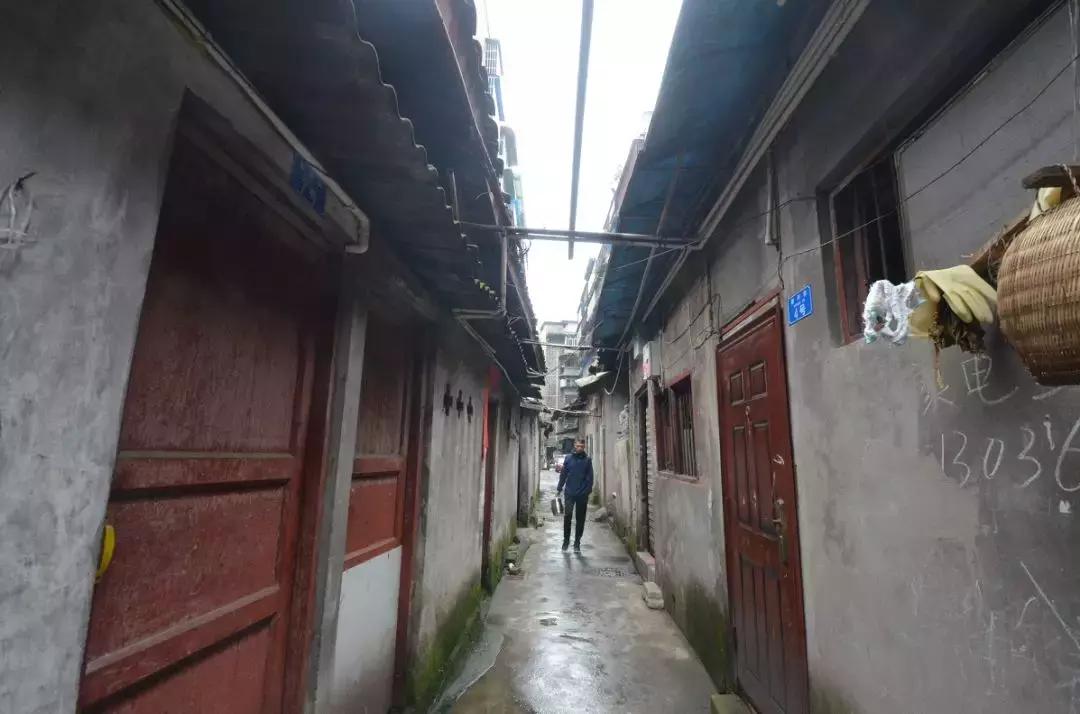 揭秘：宜宾“城中村”，那些卡卡头生活的人…