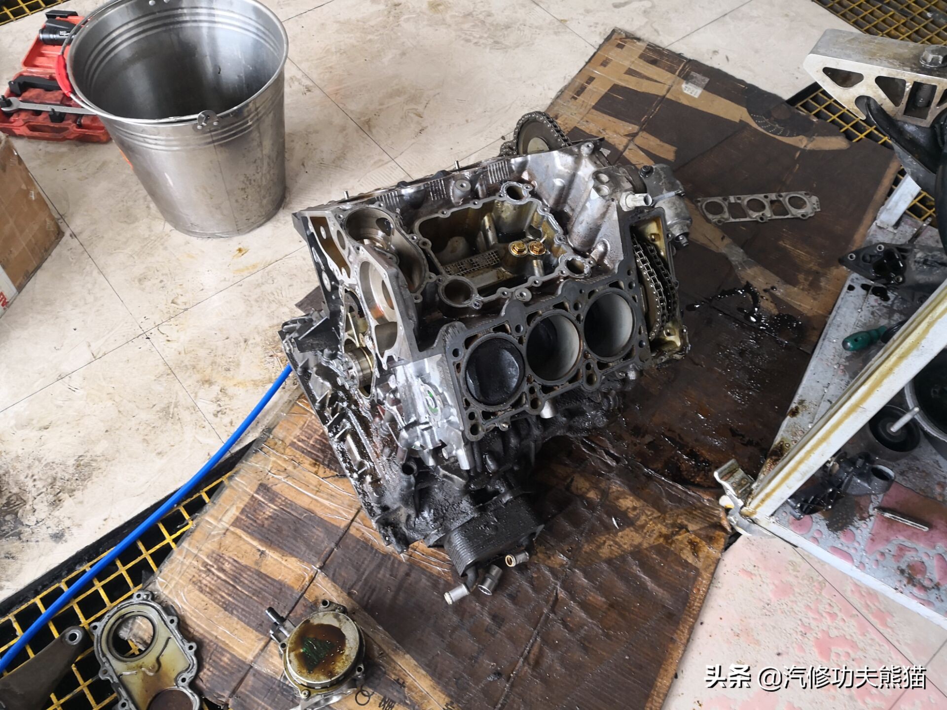 大众途锐急加速发动机故障灯点亮,大众新款途锐车子烧机油