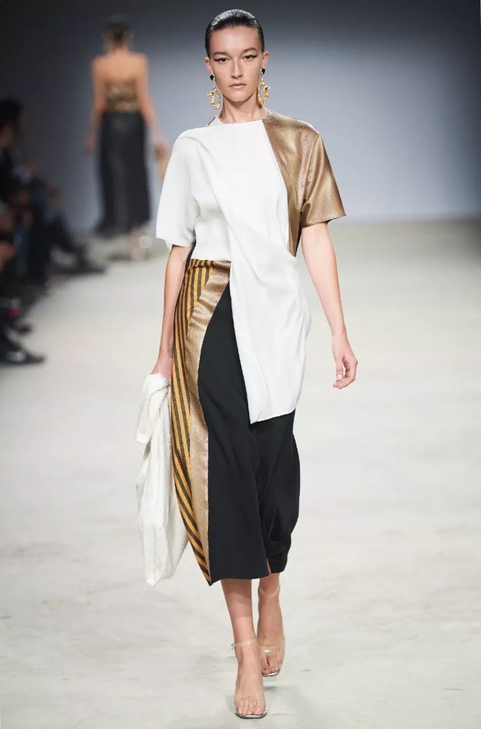 高级感小众设计秋冬,百元国潮推荐私藏小众不撞衫