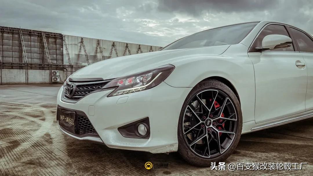 老锐志改装外观最佳案例爆改,锐志改装后有多好开你知道吗