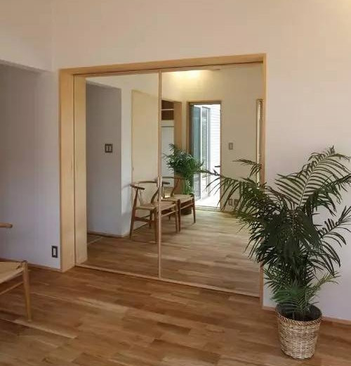 客厅镜子对着卫生间镜子好不好,镜子对着卫生间的镜子好吗