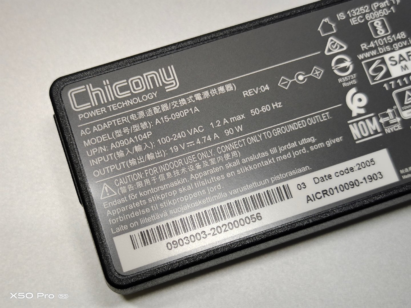 机械革命4060笔记本中正评测,机械革命code01