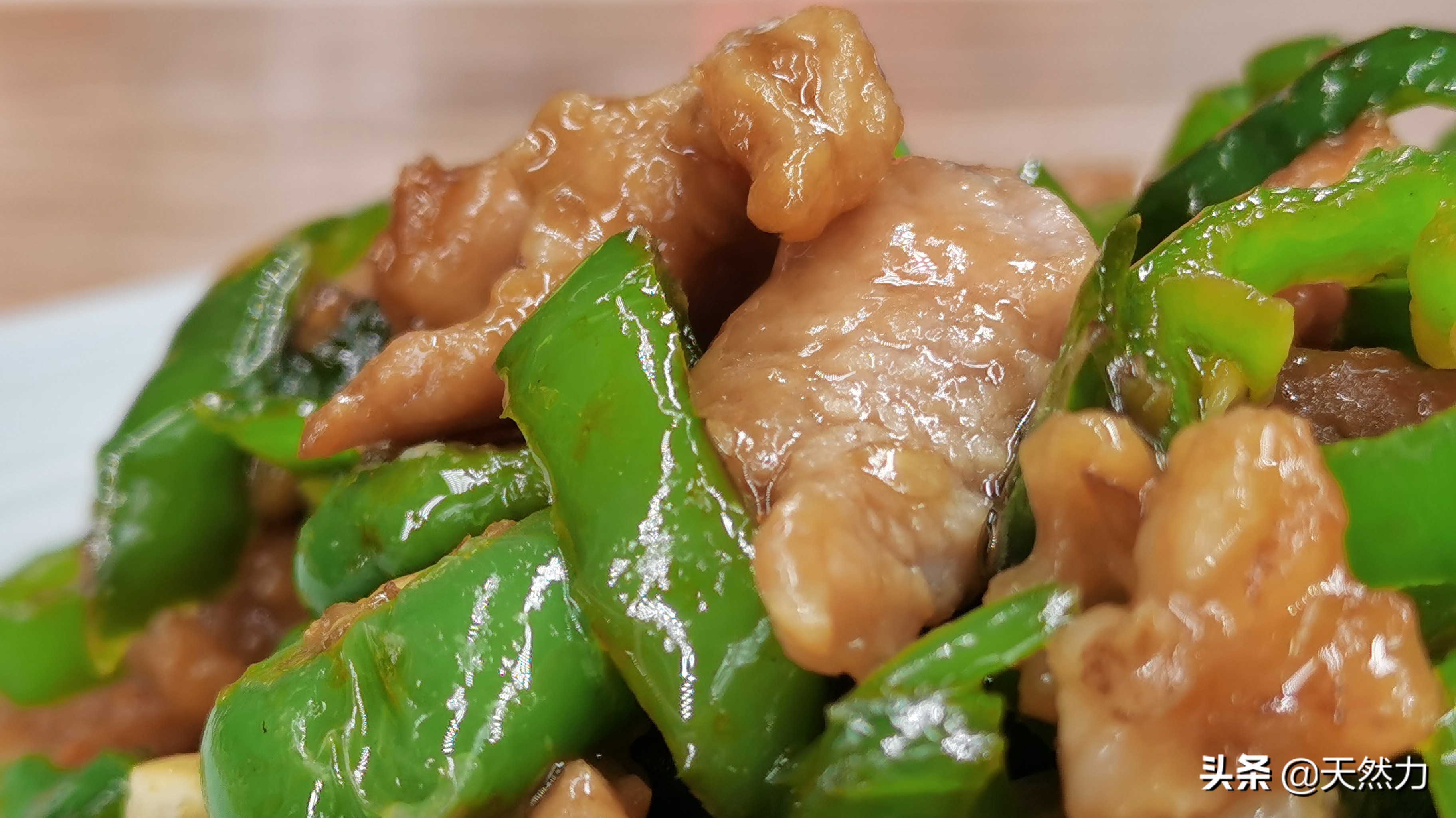 炒肉不粘锅的诀窍妙招姐,炒肉不粘锅的方法