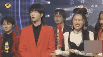 除了粉丝都说他不配？