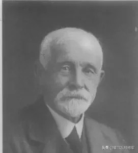 医生高薪,医生工资比老师高得多