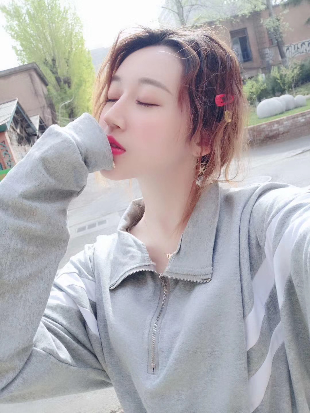 苏沐烟伶版《微微》获认可糯米女孩短视频走红