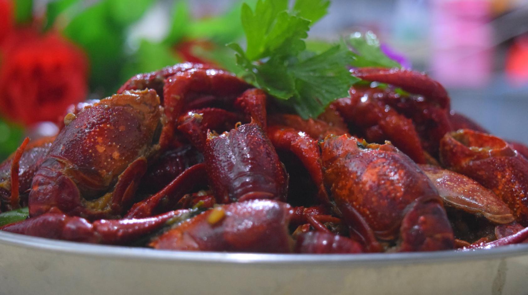 盱眙十三香小龙虾的正宗做法,小龙虾的正确做法和清洗方法