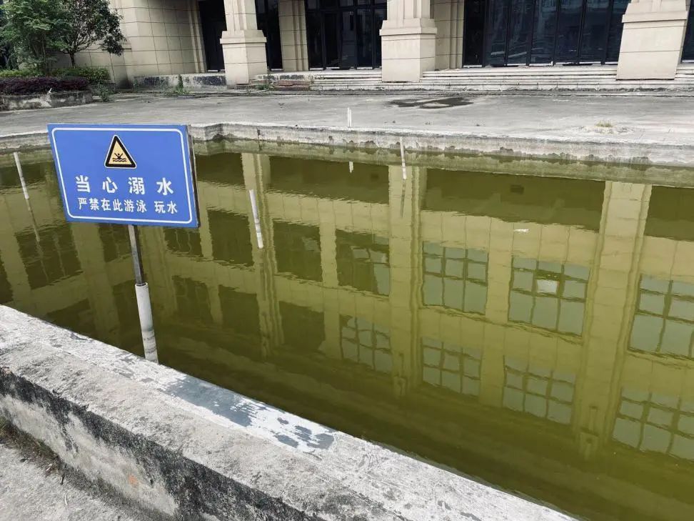 重庆渝北的鬼屋,重庆开发商破产