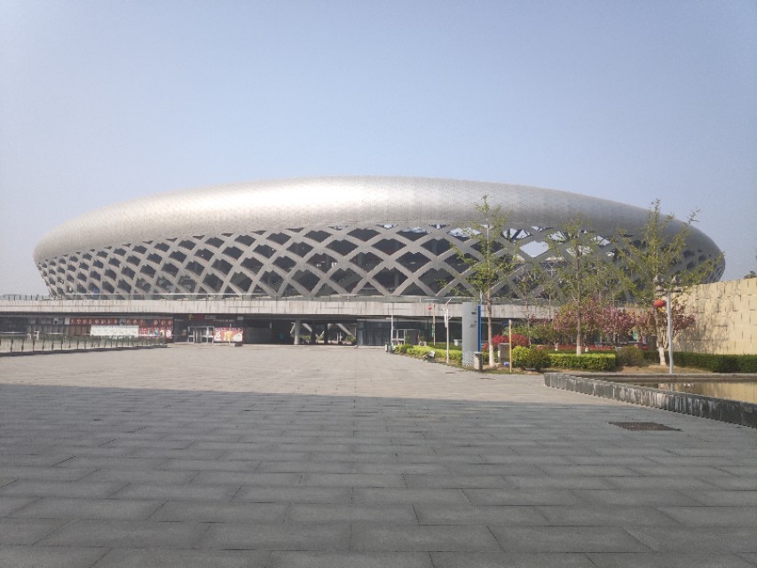 徐州体育中心有哪些,徐州鸟巢能容纳多少人