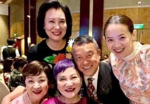 曾志伟是如何成为大佬的,影坛大佬曾志伟人品