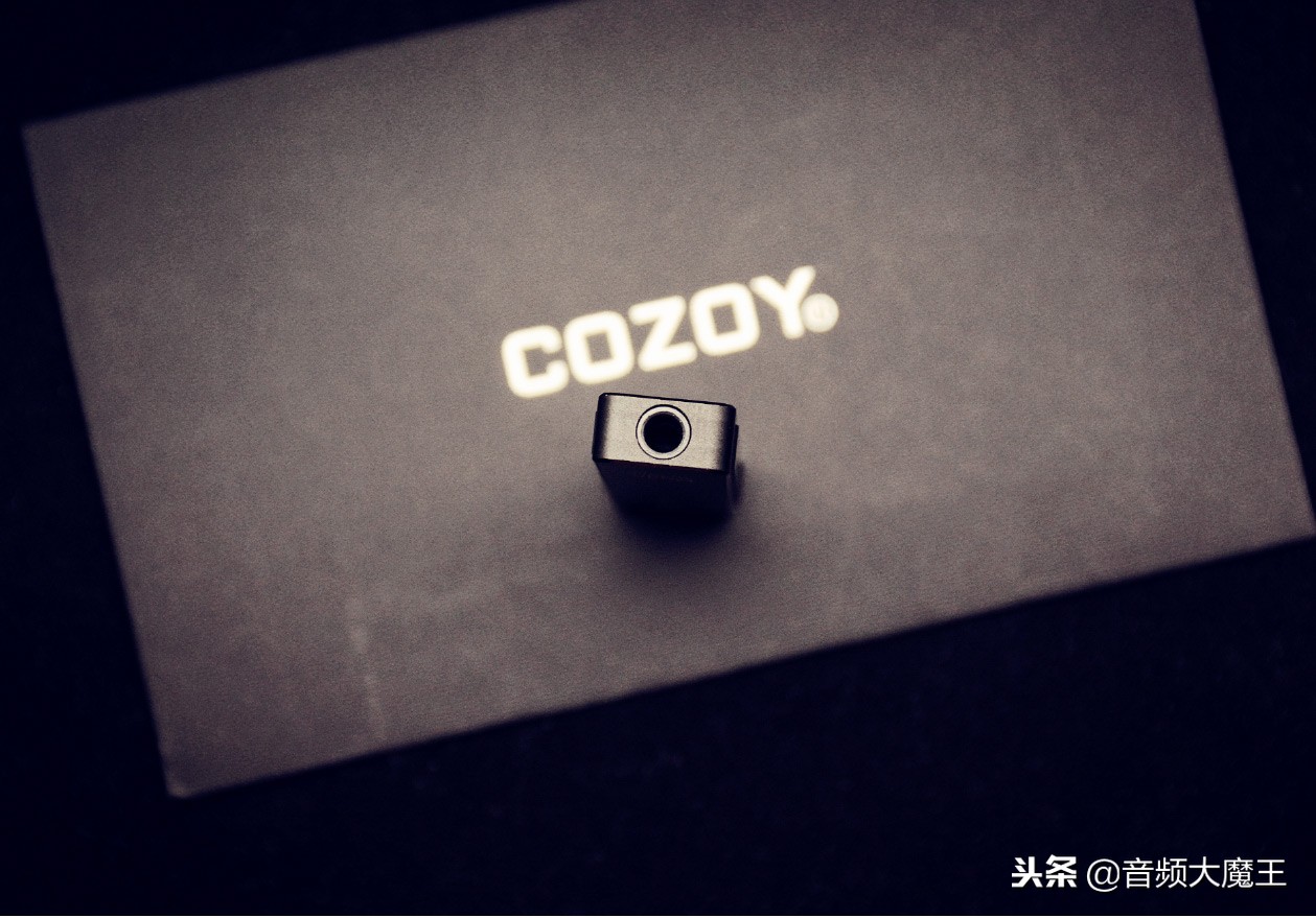COZOYTAKTPRO迷你解码耳放评测:如影随形,称“芯”之作