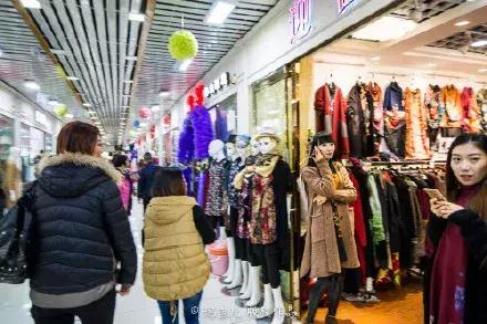 重庆服装批发市场一手货源,山东聊城服装批发市场一手货源