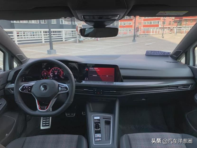 高尔夫gti碾压30万以下的车,最后一代燃油版高尔夫gti