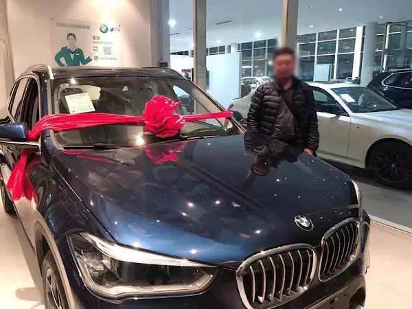 买彩票中了大奖一夜暴富,买彩票中了一等奖买豪车