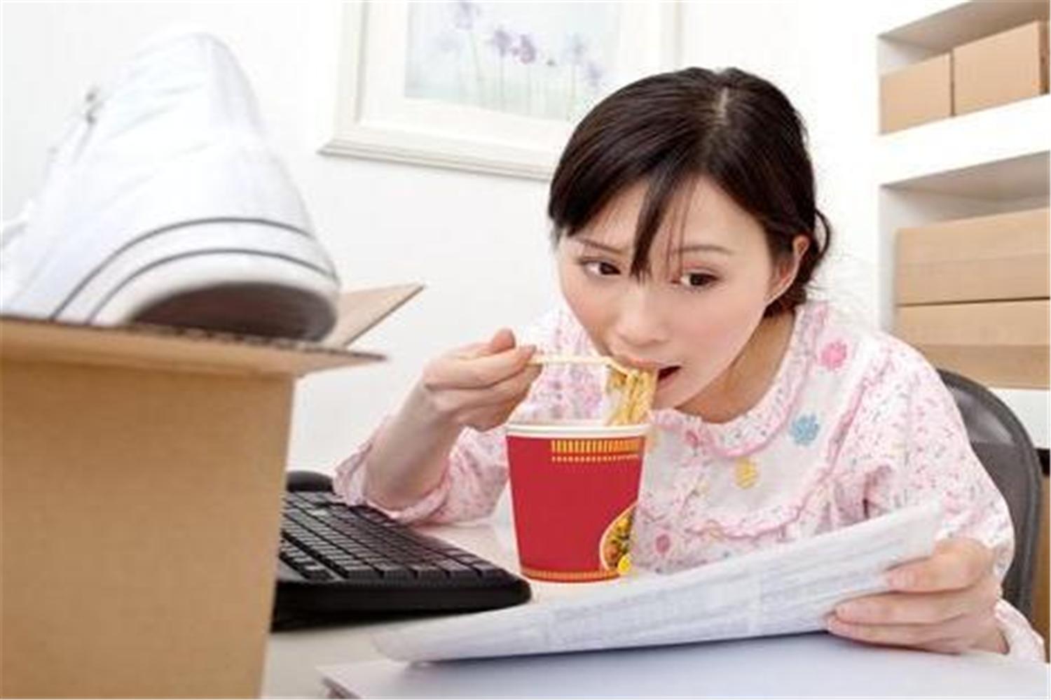 怀孕了想吃西瓜可以吗,怀孕了能吃好劲道方便面吗