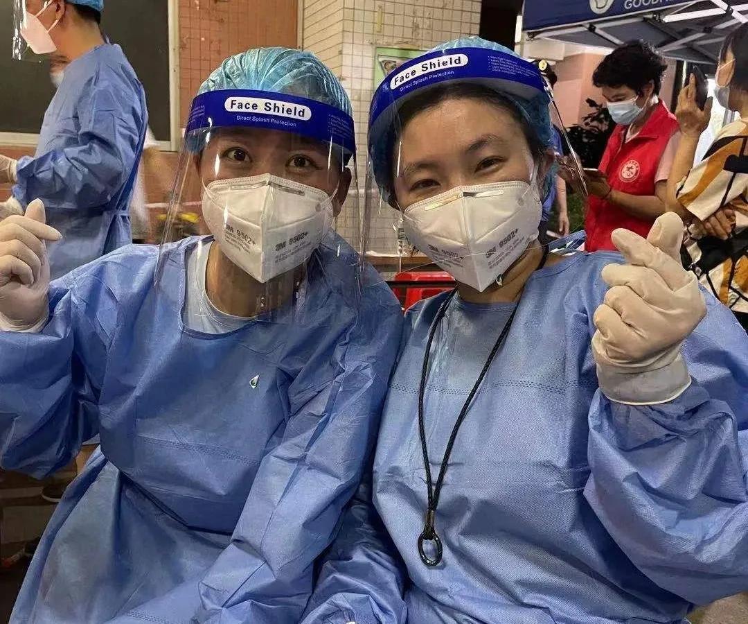 广州市一医院的“她力量”:路过社区采样点,就地上岗