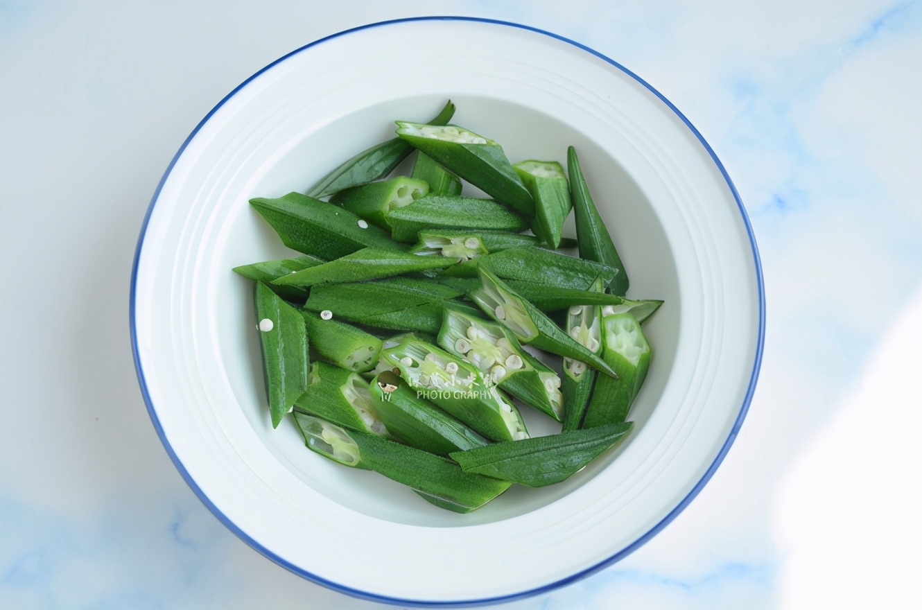 减肥期虾仁食谱,减肥餐虾仁肉松饭放什么酱好吃