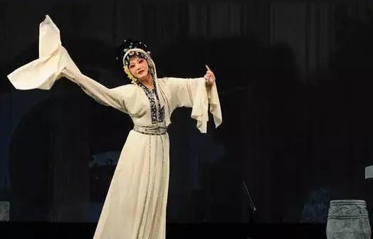 窦娥临死前发下三桩毒誓,除了六月飞雪,另外两桩毒誓是啥?