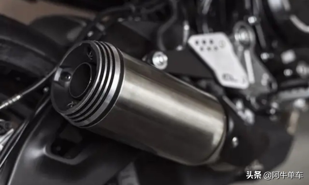 春风700clx复古版图片,春风clx700改复古圆灯