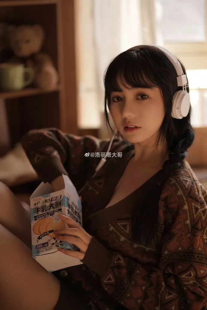 女主播洛丽塔大哥整容意外成整形医生反面教材:要安全变美