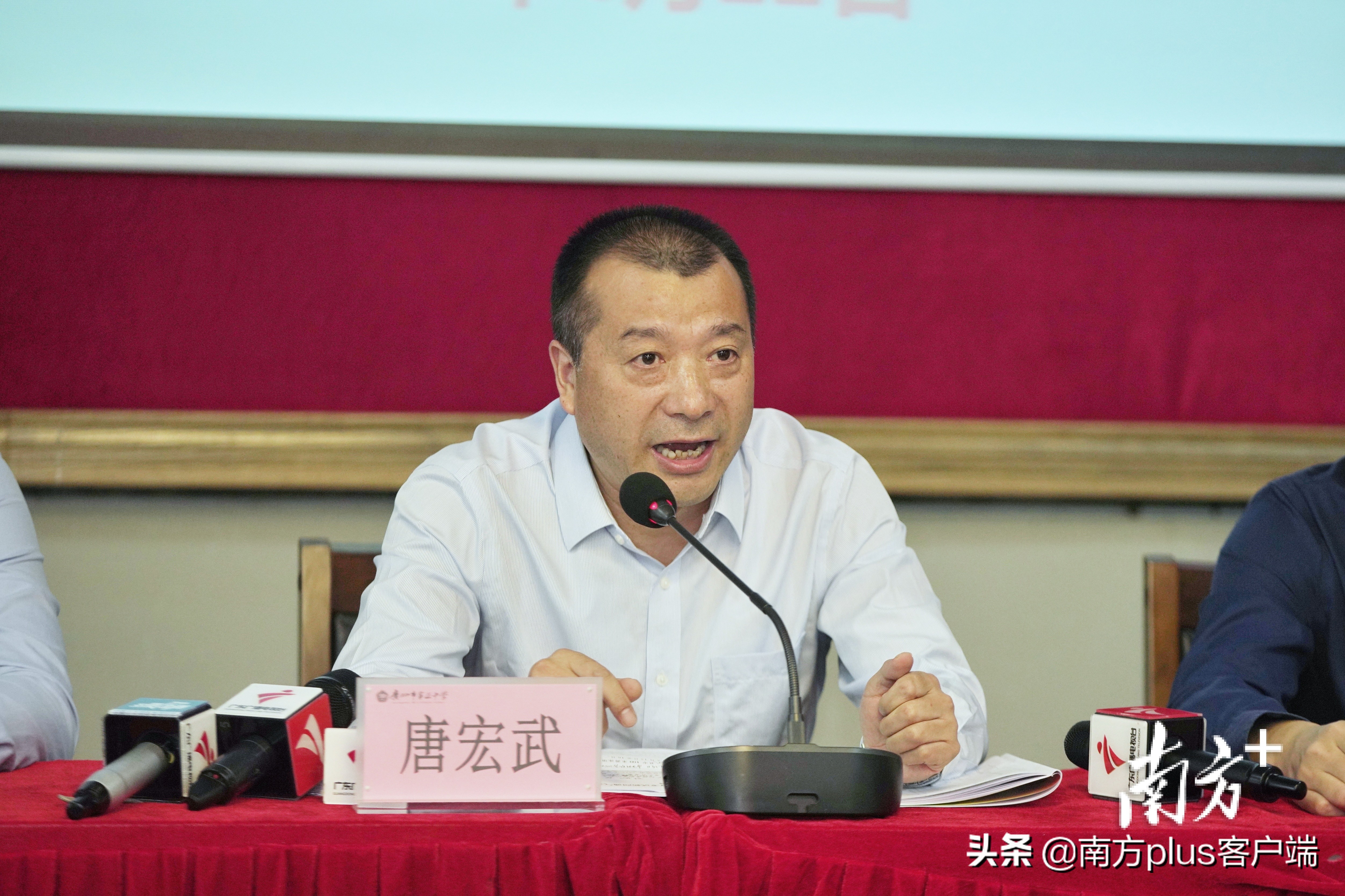 广州中考跳绳满分跳多少个,广州中考体育足球评分标准